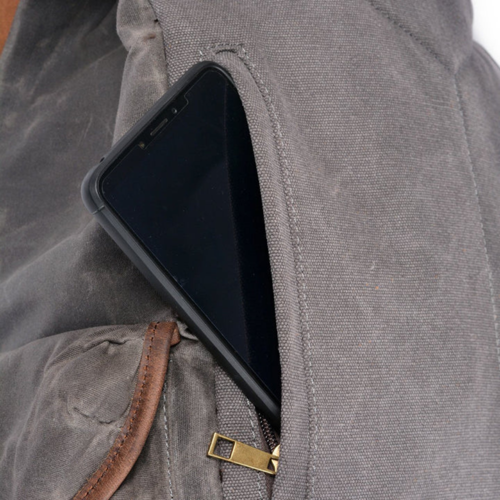 拉森 - 帆布皮革背包