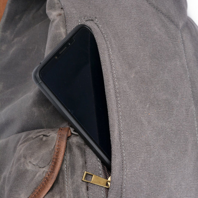 拉森 - 帆布皮革背包