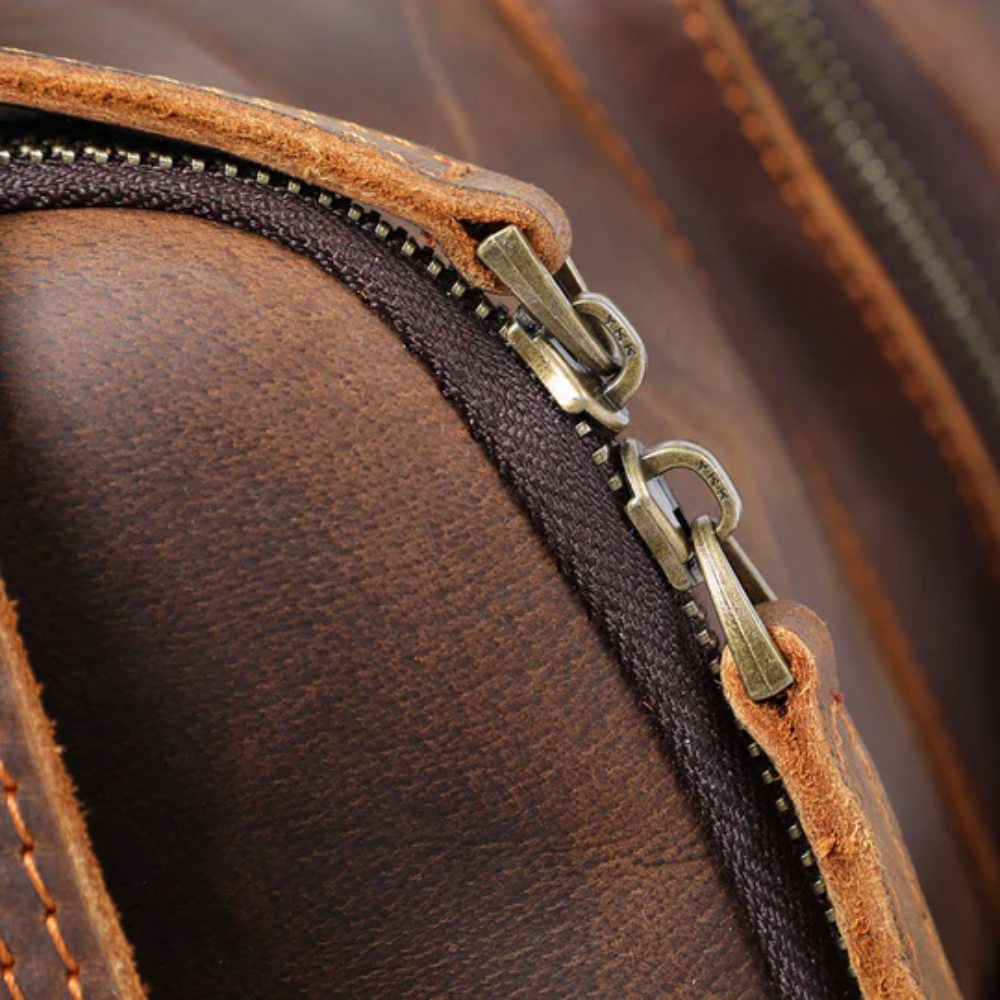 皮革筆電背包 | Alexander