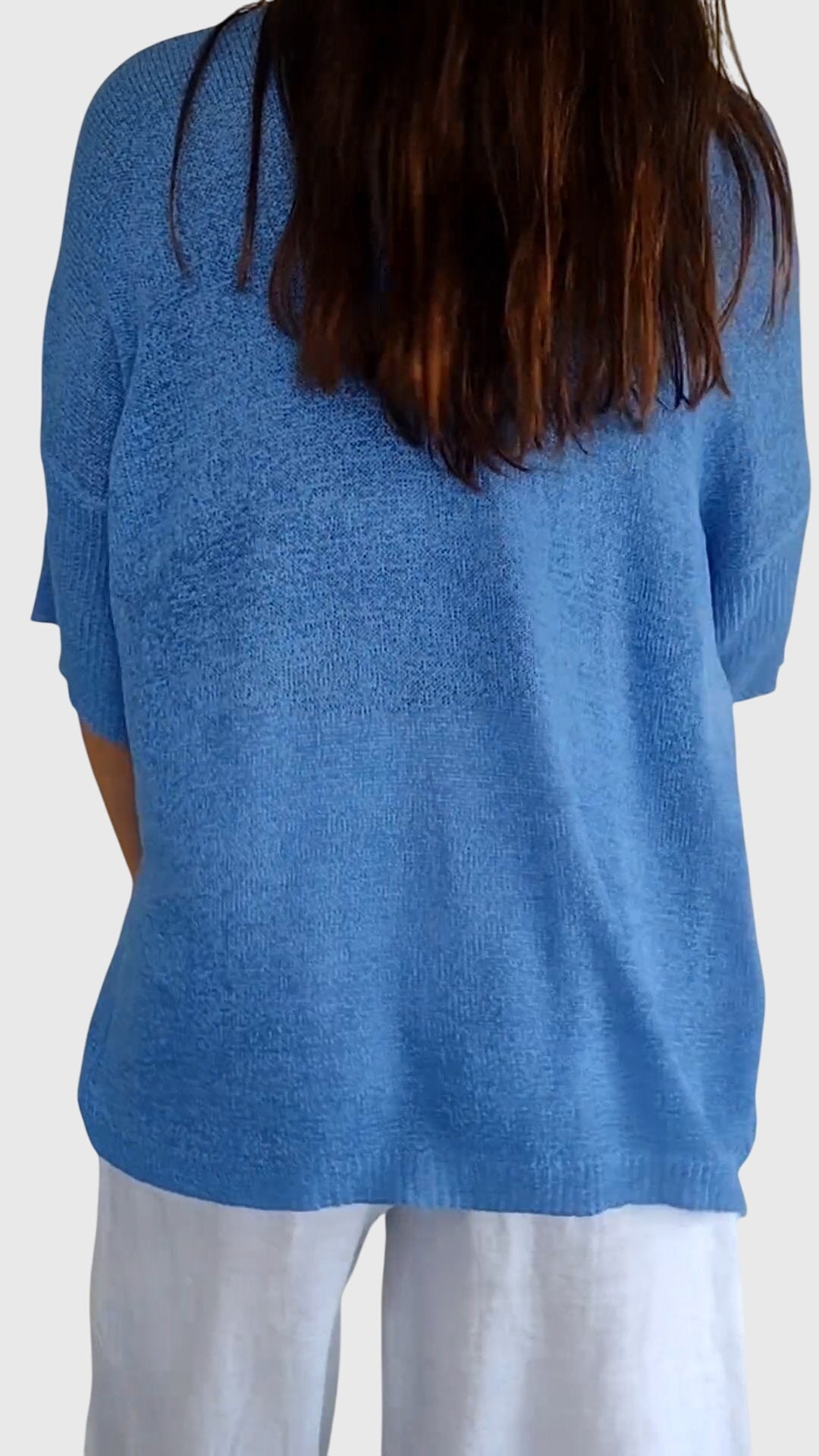 Cassandra™ | 優雅V領上衣