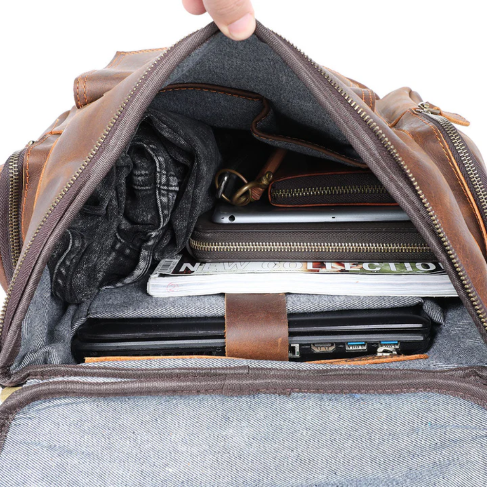 皮革筆電背包 | Alexander