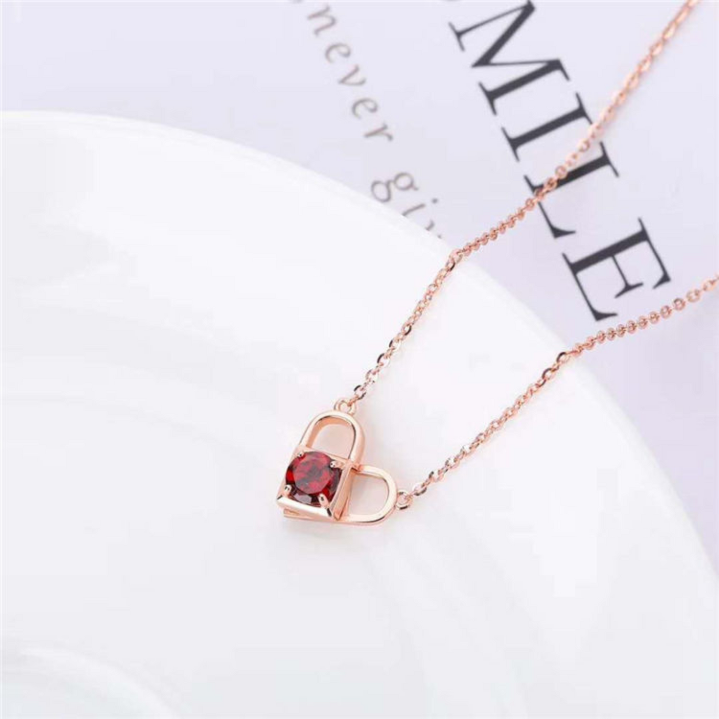 天然紅石榴石吊墜項鍊