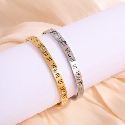 Titanium bracelet (Roman numerals)