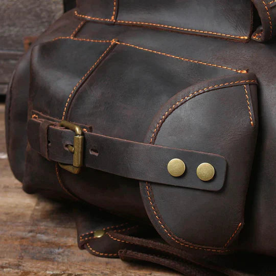 皮革旅行背包 – Klaus