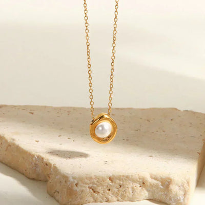 Gold Saltwater Pearl Necklace